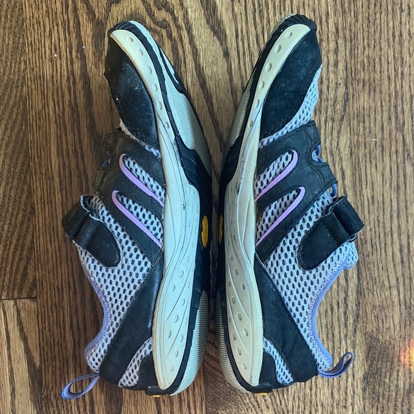Trail Glove Kids Lavender Lustre  Merrell barefoot shoes, size 3.5. Great cond - Picture 8 of 14